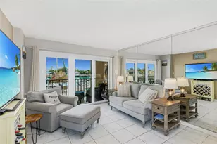 51 Island Way, Clearwater Beach, FL 33767 - Photo 19