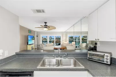 51 Island Way #108, Clearwater Beach, FL 33767 - Photo 25