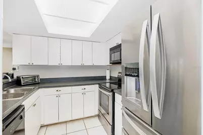 51 Island Way #108, Clearwater Beach, FL 33767 - Photo 25