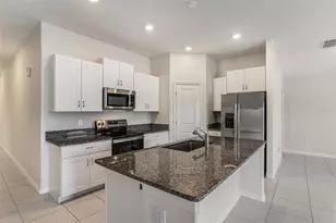 6523 Bar S Bar Trl, Zephyrhills, FL 33541 - Photo 15