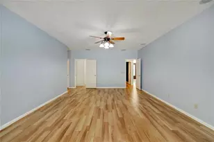 18006 Clear Lake Dr, Lutz, FL 33548 - Photo 27