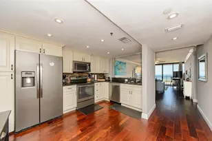 1250 Gulf Blvd, Clearwater Beach, FL 33767 - Photo 9