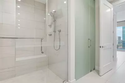 275 1st Ave S #1008, Saint Petersburg, FL 33701 - Photo 35