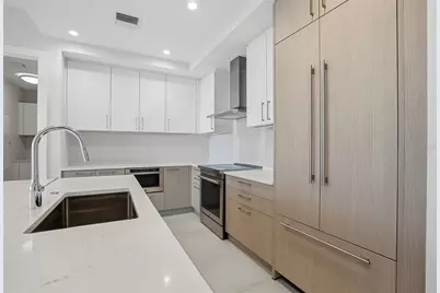 275 1st Ave S #1008, Saint Petersburg, FL 33701 - Photo 7