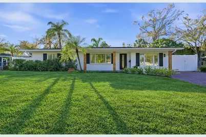 4430 1st Way NE, Saint Petersburg, FL 33703 - Photo 1