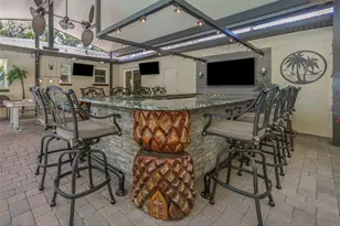 1437 Country Club Rd N Road N, Saint Petersburg, FL 33710 - Photo 19