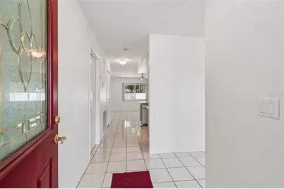 2505 Linden Tree Street, Seffner, FL 33584 - Photo 9