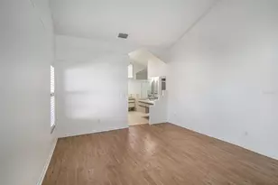 914 Stratford Manor Dr, Brandon, FL 33510 - Photo 3