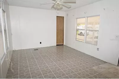 34898 Fraser Street, Dade City, FL 33523 - Photo 5