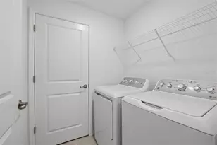 19215 Cherrystone Wy, Lakewood Ranch, FL 34211 - Photo 17