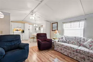 3824 Kim Dr, Wesley Chapel, FL 33543 - Photo 13