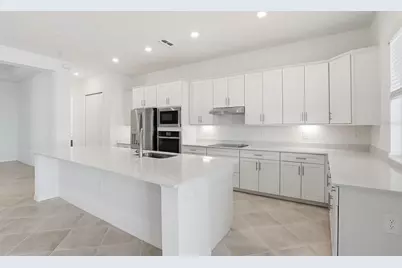 19047 Cherrystone Way, Lakewood Ranch, FL 34211 - Photo 9