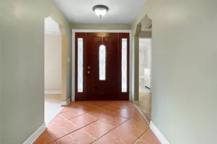 2006 Cricket Ln, Valrico, FL 33594 - Photo 3