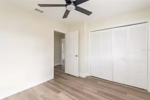 110 W Brentridge Dr, Brandon, FL 33511 - Photo 17