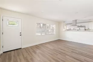 110 W Brentridge Dr, Brandon, FL 33511 - Photo 5