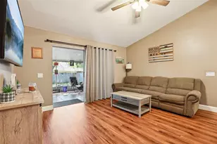 719 Somerstone Dr, Valrico, FL 33594 - Photo 9