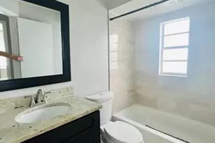 11009 Summer Dr, Tampa, FL 33624 - Photo 7