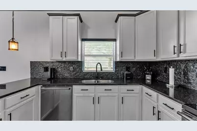 3202 Magnolia Garden Drive, Plant City, FL 33567 - Photo 19