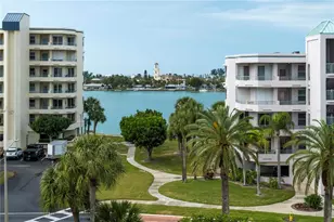 8001 Sailboat Key Blvd S, Saint Pete Beach, FL 33707 - Photo 31