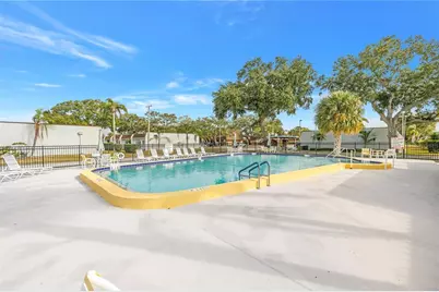 9224 Mission Oaks Boulevard, Seminole, FL 33776 - Photo 35
