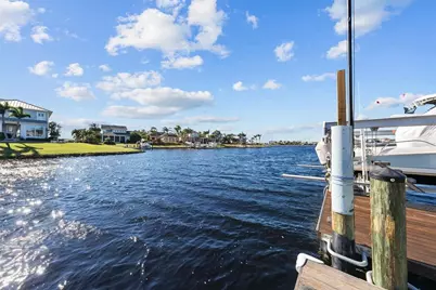 5210 Covesound Way, Apollo Beach, FL 33572 - Photo 45