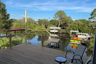 606 N Mayo St, Crystal Beach, FL 34681 - Photo 29