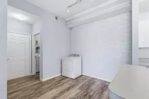 17106 Carrington Park Dr, Tampa, FL 33647 - Photo 15