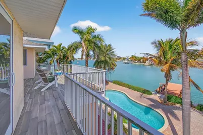 14071 N Bayshore Drive, Madeira Beach, FL 33708 - Photo 27