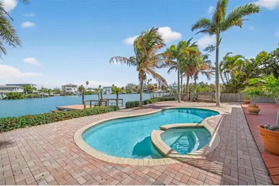 14071 N Bayshore Drive, Madeira Beach, FL 33708 - Photo 15