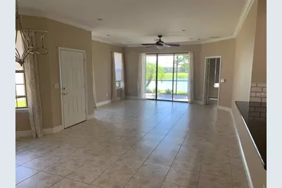 5409 Sunset Falls Drive, Apollo Beach, FL 33572 - Photo 11