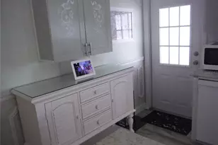 124 Juniperus Dr, Safety Harbor, FL 34695 - Photo 3