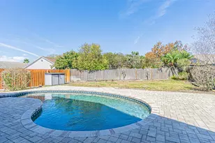 8925 Southbay Dr, Tampa, FL 33615 - Photo 31