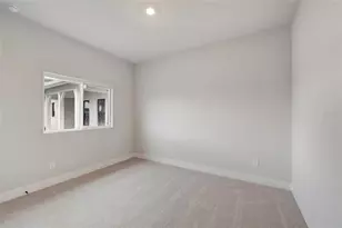 7245 Meadowshade Ct, Sarasota, FL 34241 - Photo 21