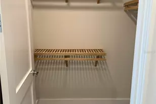 275 1st Ave S, Saint Petersburg, FL 33701 - Photo 17