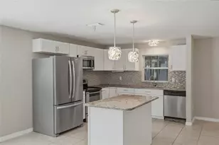 5760 71st St N, Saint Petersburg, FL 33709 - Photo 5