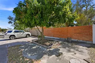 5760 71st St N, Saint Petersburg, FL 33709 - Photo 25