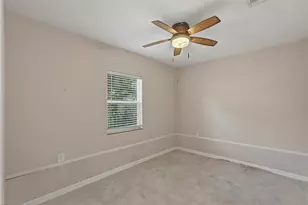 5760 71st St N, Saint Petersburg, FL 33709 - Photo 17