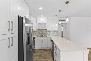 205 Kings Blvd, Sun City Center, FL 33573 - Photo 11