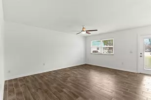 205 Kings Blvd, Sun City Center, FL 33573 - Photo 5