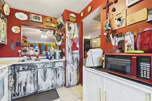 11117 Pembridge Ct, Port Richey, FL 34668 - Photo 9