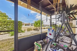 11117 Pembridge Ct, Port Richey, FL 34668 - Photo 23