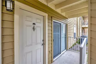 308 Lake Parsons Green, Brandon, FL 33511 - Photo 1