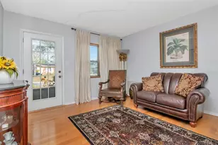 953 Cedarwood Ave, Dunedin, FL 34698 - Photo 9