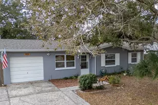 953 Cedarwood Ave, Dunedin, FL 34698 - Photo 3