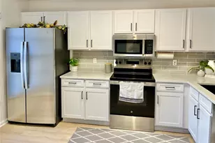 2355 Water View Loop, Kissimmee, FL 34743 - Photo 3