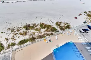 19450 Gulf Blvd, Indian Shores, FL 33785 - Photo 23