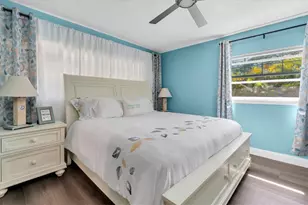 2534 Mineola Dr S, Largo, FL 33770 - Photo 17