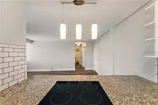 3315 58th Ave S, Saint Petersburg, FL 33712 - Photo 9