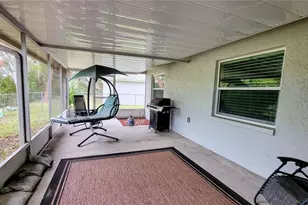 7051 Wentworth Way, New Port Richey, FL 34655 - Photo 15