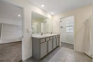 37214 Angel Wings Ave, Zephyrhills, FL 33541 - Photo 15